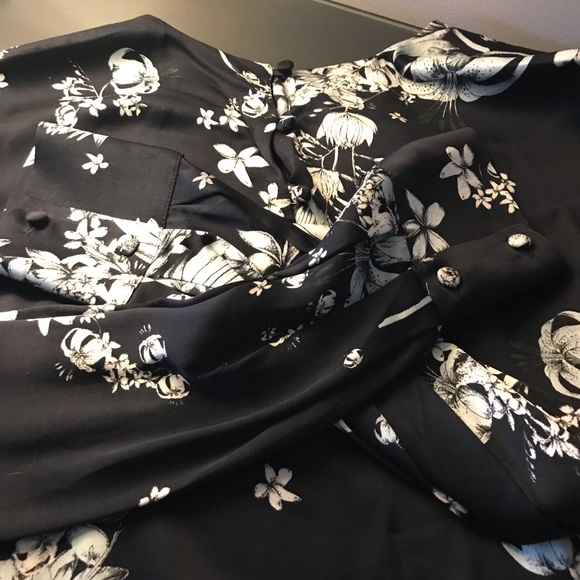 Silky blouse - Picture 2 of 2